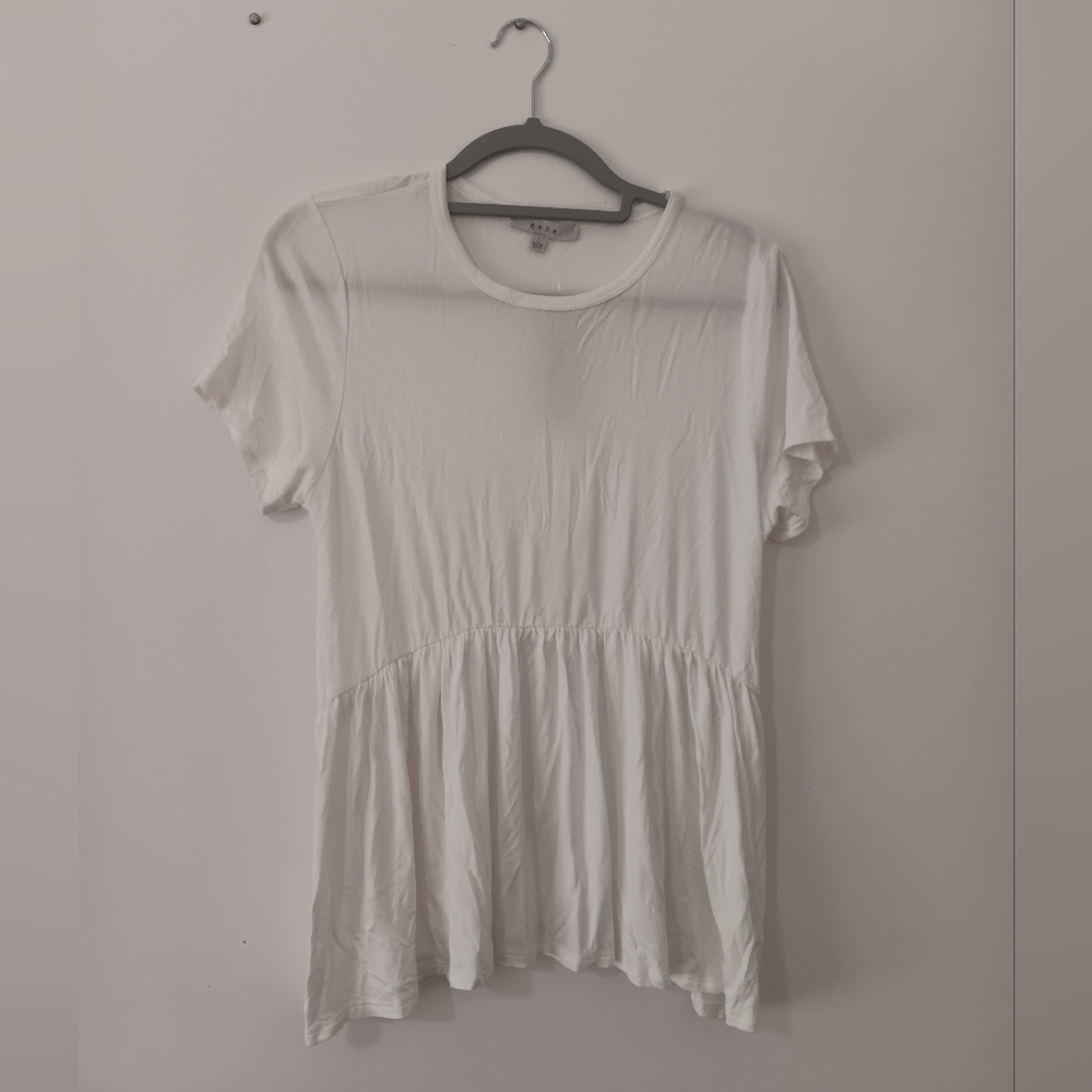 Women’s White Short-Sleeve Peplum Tee
